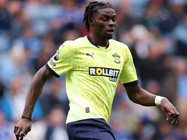 Tinggalkan Chelsea, Lesley Ugochukwu Segera Tes Medis di Burnley